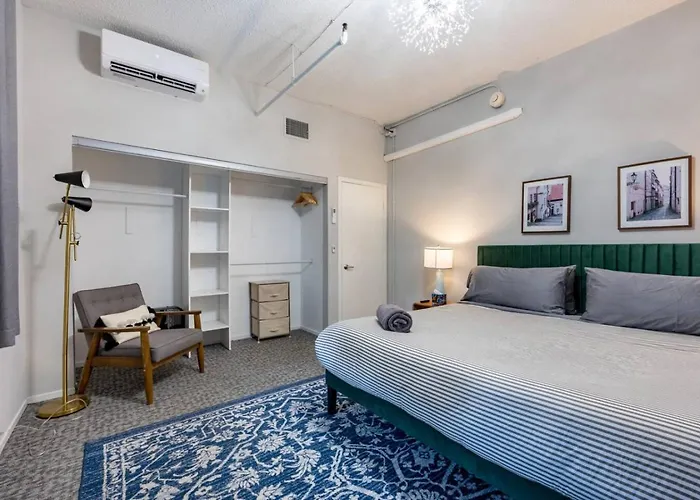 Spacious Downtwn Penthouse Vintage 3bd-gym & Balcony #2 Chicago